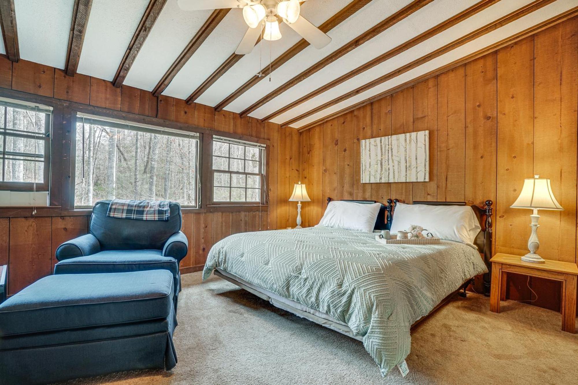 Charming Cabin With Fire Pit And Decks About 7 Mi To Helen Sautee Nacoochee Bagian luar foto